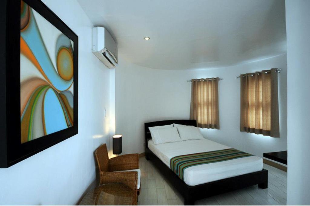 Bluewaves Westcliff Villa Balabag  Ruang foto