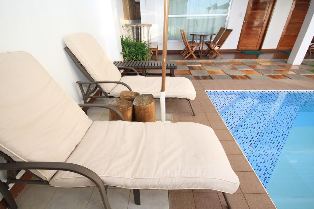 Bluewaves Westcliff Villa Balabag  Bagian luar foto
