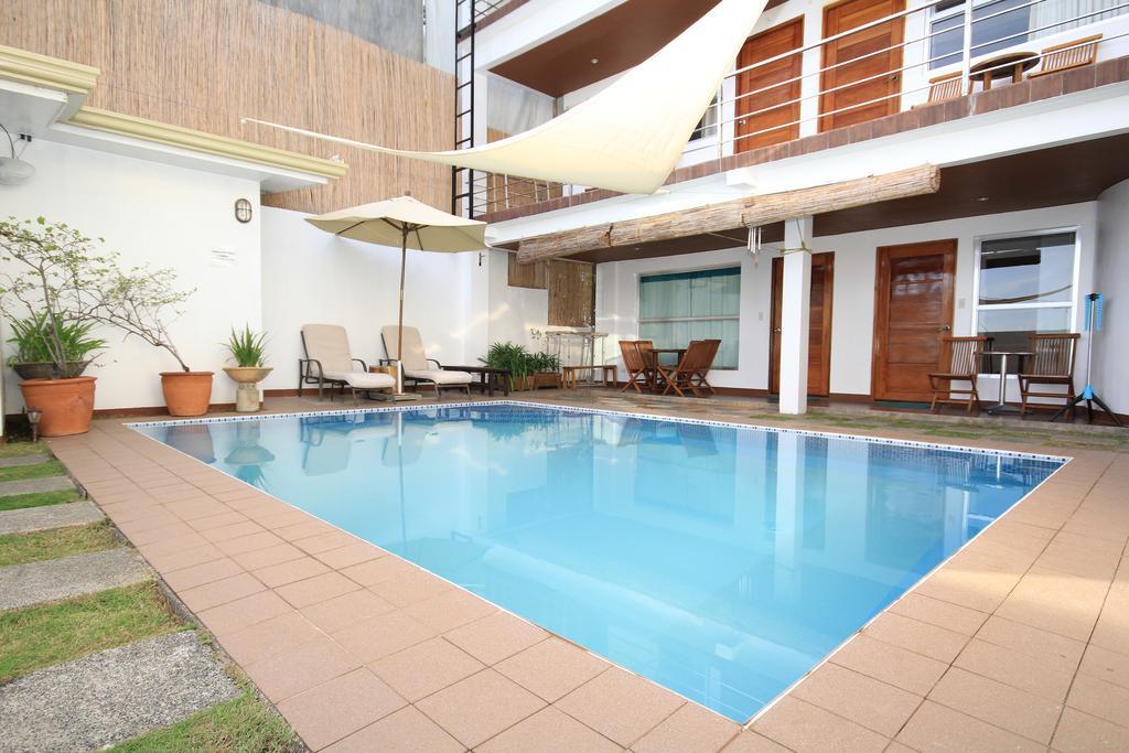 Bluewaves Westcliff Villa Balabag  Bagian luar foto